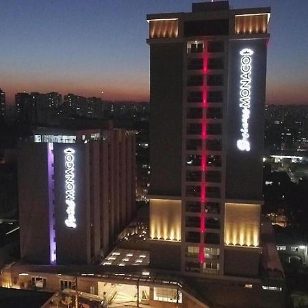 Summit Hotel Monaco Γκουαρούλιος Εξωτερικό φωτογραφία