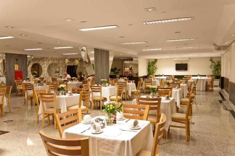 Summit Hotel Monaco Γκουαρούλιος Εξωτερικό φωτογραφία