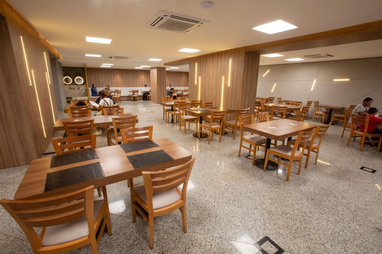 Summit Hotel Monaco Γκουαρούλιος Εξωτερικό φωτογραφία
