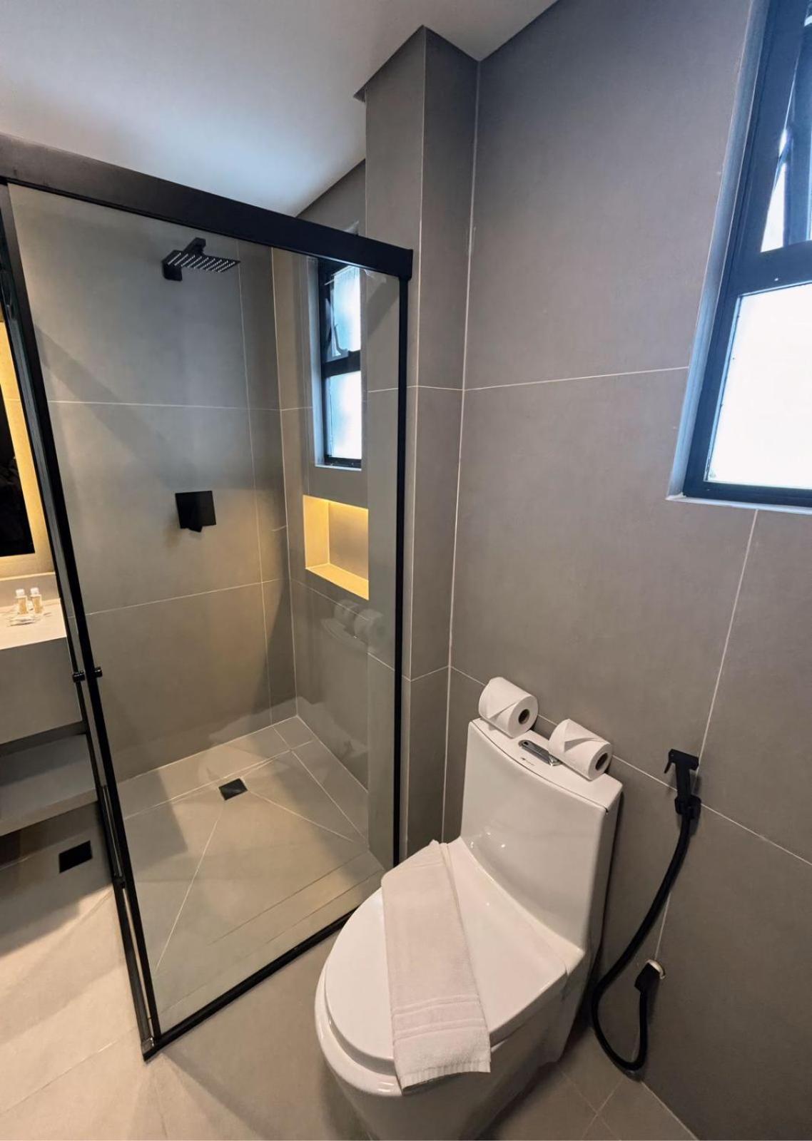 Summit Hotel Monaco Γκουαρούλιος Εξωτερικό φωτογραφία