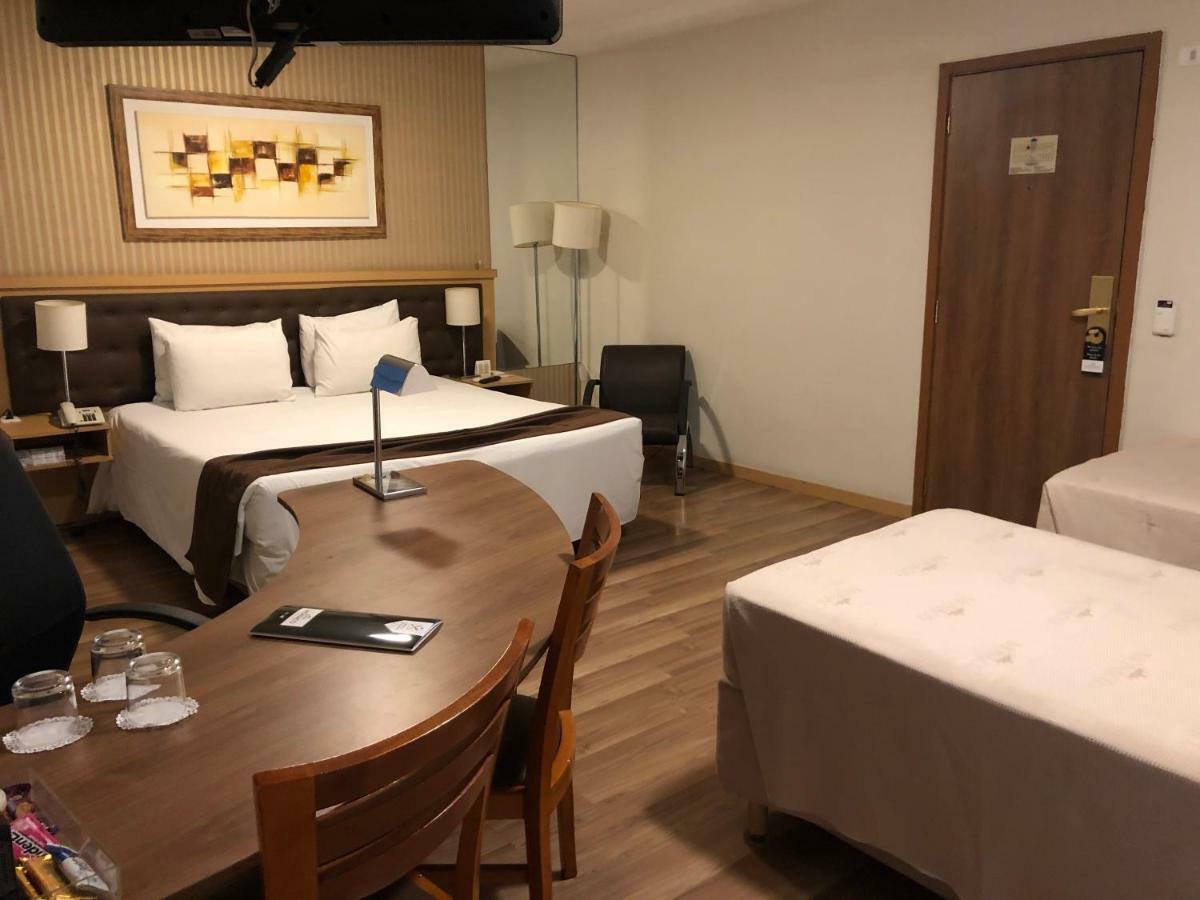 Summit Hotel Monaco Γκουαρούλιος Εξωτερικό φωτογραφία