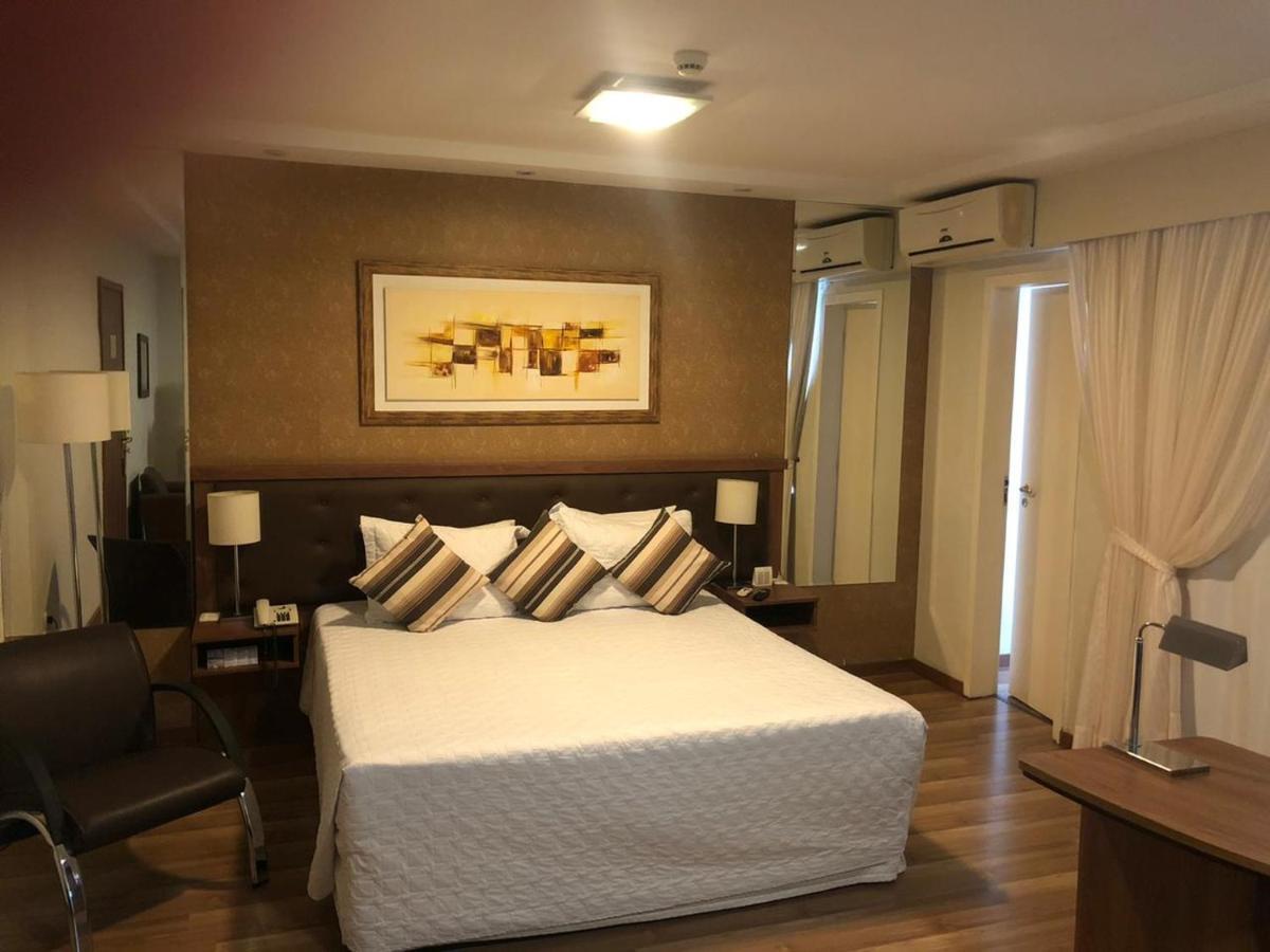 Summit Hotel Monaco Γκουαρούλιος Εξωτερικό φωτογραφία